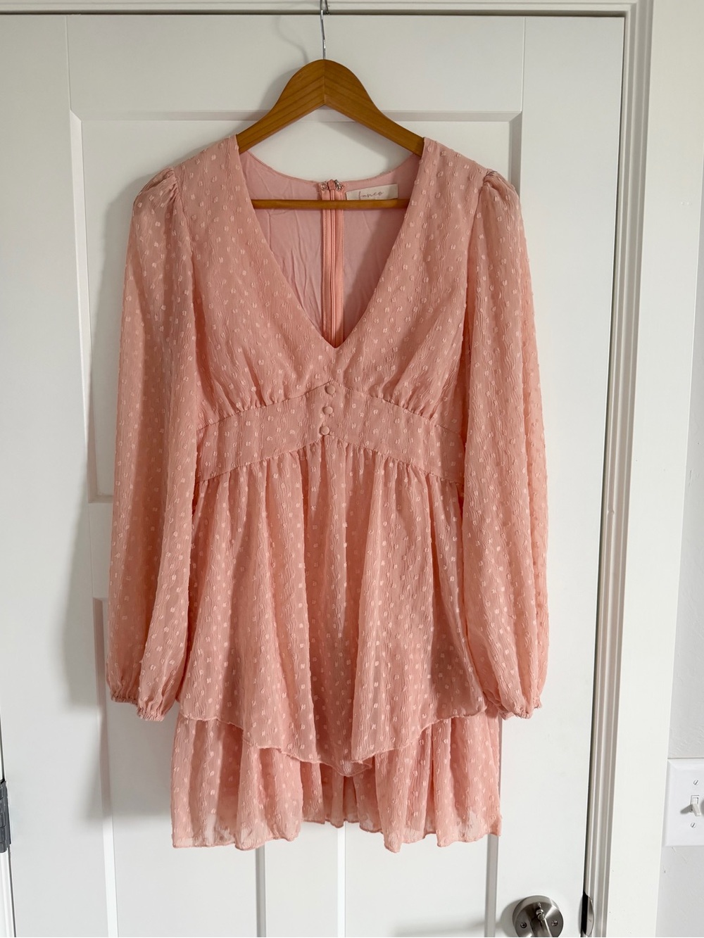 V-Neck Long Sleeve Tiered Mini Dress in Coral   size M - Picture 12 of 17